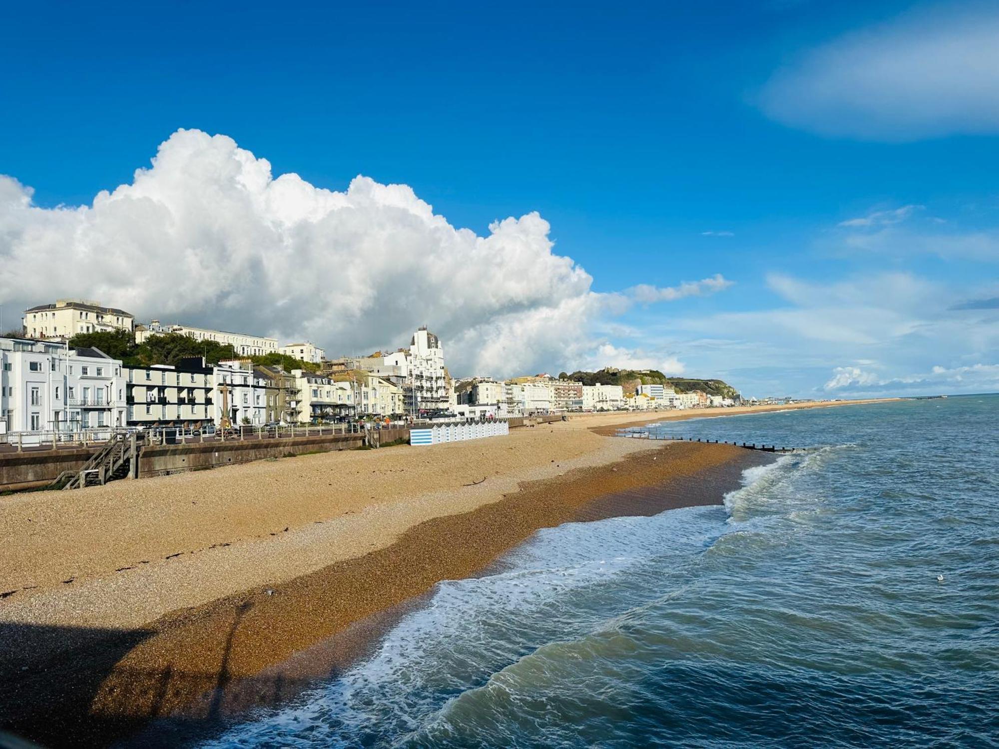 A Modern 2 Bedroom Seaside Apartment Hastings Esterno foto